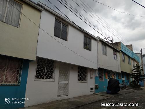 CASA EN VENTA SECTOR LA ARCADIA - QUITUMBE - SUR DE QUITO