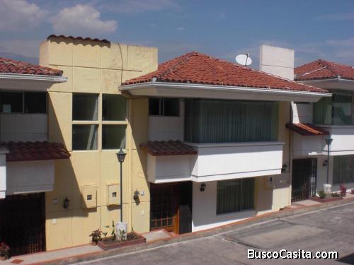 Casa de venta al norte de Quito