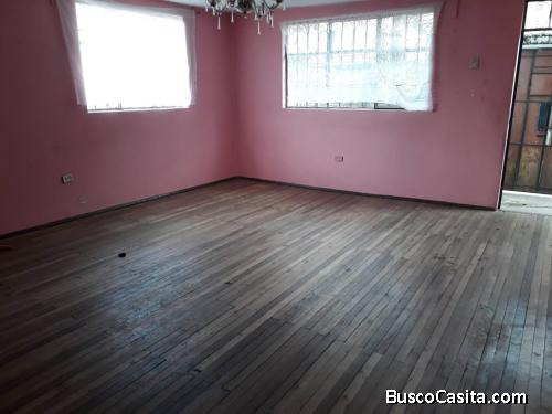 Venta de casa con terreno