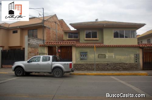 AMPLIA Y FUNCIONAL CASA RENTERA POR LA FERIA LIBRE