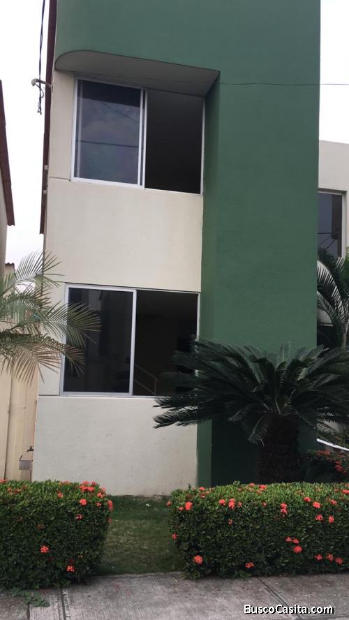 Alquiler de casa modelo miro Urbanización Cataluña