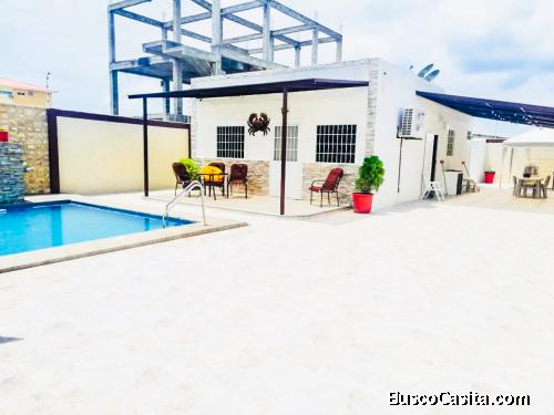 HERMOSA CASA EN VENTA CON PISCINA - EN SALINAS 