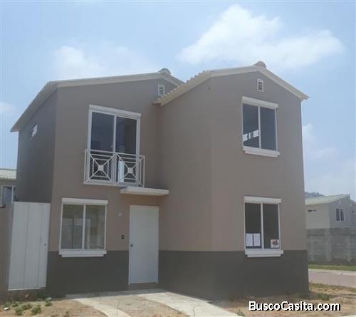 Alquilo linda casa esquinera a estrenar en Urb.VIllas del Rey. 