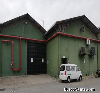 ALQUILO BODEGA VIA DAULE 858 MTS2 SECTOR INDUSTRIAL