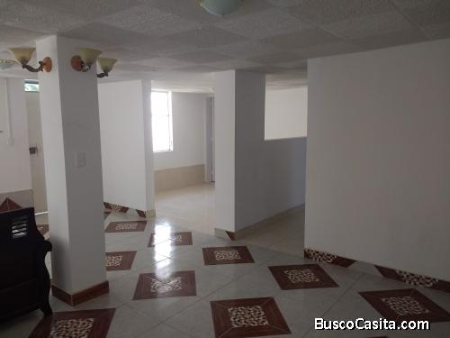 REMATO CASA INDEPENDIENTE EN ZABALA CALDERON 