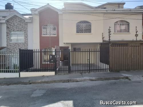 VENDO HERMOSA CASA RESIDENCIAL A UNA CUADRA DE LA AVENIDA OCCIDENTAL