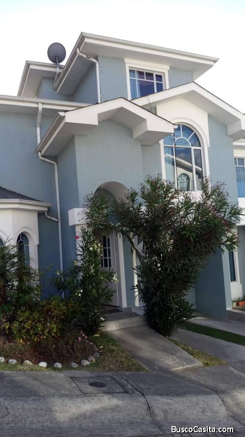 CASA EN CARCELEN A LA VENTA EN CONJUNTO RESIDENCIAL PRIVADO