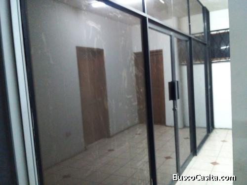 ARRIENDO OFICINAS SEGUNDO PISO EN SANGOLQUI