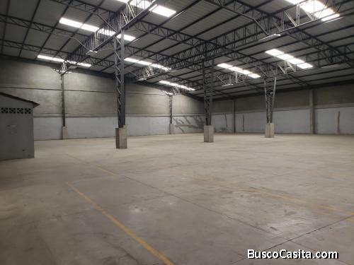 ALQUILER DE BODEGA 1.240 MTS2 VÍA DURAN - YAGUACHI 