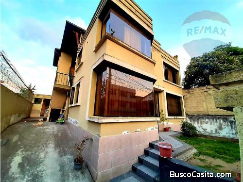 CASA RENTERA EN VENTA, QUITO