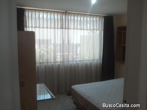 Cumbayá, La Primavera, suite para una persona 40m2 con muebles o sin ellos Urb. Cerrada