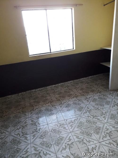 SE ARRIENDA LINDO Y COMODO MINI DEPARTAMENTO CON MEDIDOR Y BAÑO COMPLETO INDEPENDIENTE