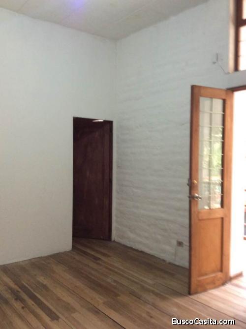 ARIENDO MINIDEPARTAMENTO CENTRADO EN QUITO