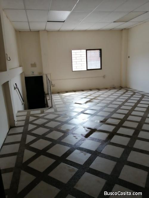 alquiler de bodega con oficina 120 mts.