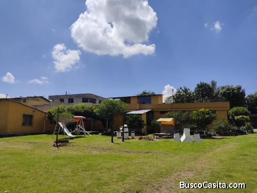 Bonita Quinta familiar de venta en Conocoto Valle de los Chillos