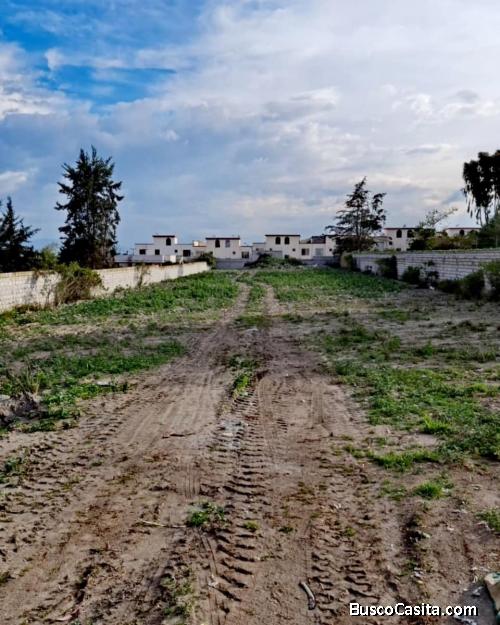 Terreno plano de 3000 m2 Sector Albornoz Marianitas Calderón DE OPORTUNIDAD 75,00 USD El m2 