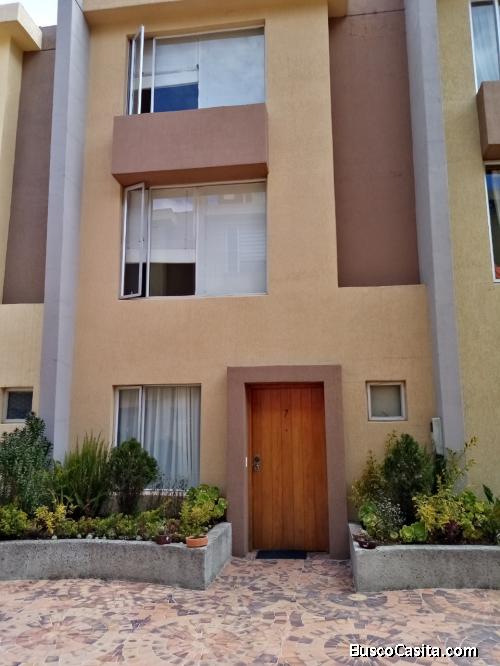 Se vende casa de 3 dormitorios en Ponceano Alto 