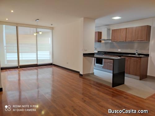 Venta departamento sector República del Salvador - Centro Norte