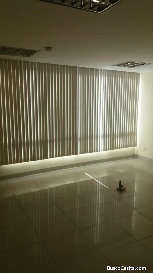 RENTA CONSULTORIO Y PARQUEADERO CLINICA PICHINCHA TORRE C