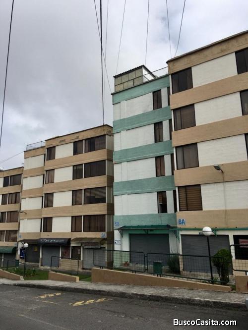 Departamento con dos parqueaderos