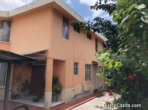 HERMOSA RESIDENCIA EN ARRIENDO. URB. PRIVADA CONOCOTO.
