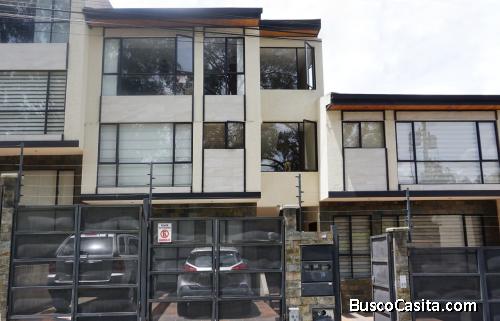 Departamento de 2 dormitorios en la urbanización Rodríguez Witt - Loja