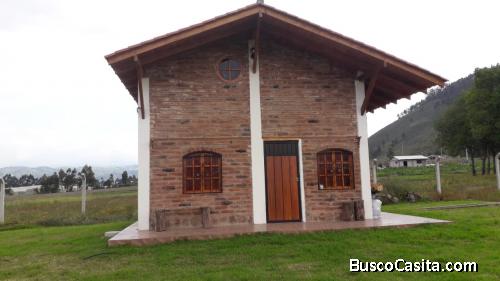 Vendo hermosos terreno plano en Tabacundo con casita de campo