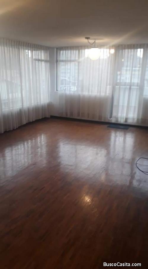 ARRIENDO AMPLIO DEPARTAMENTO 4 DORMITORIOS SECTOR LA CAROLINA