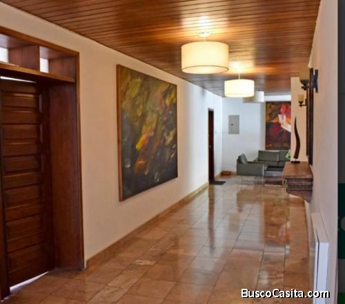 ARRIENDO LINDO DEPARTAMENTO SECTOR GONZALEZ SUÁREZ 