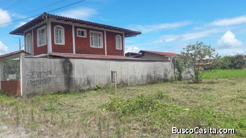 VENDO LINDO SOLAR EN LA URBANIZACION LA LAGUNA EN SUCUMBIOS LAGO AGRIO
