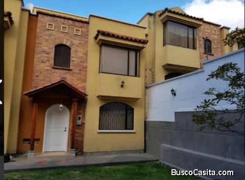 ARRIENDO HERMOSA CASA SECTOR NORTE QUITO SAN FERNANDO 