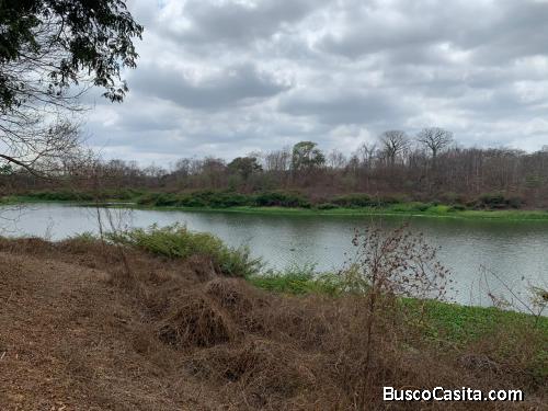 TERRENO VIA A LA COSTA 184 HAS SECTOR PARQUE EL LAGO 