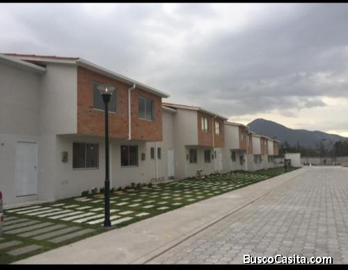 ARRIENDO CASA CONJUNTO PRIVADO SECTOR POMASQUI