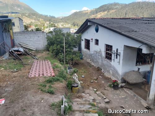 SE VENDE TERRENO CON VIVIENDA