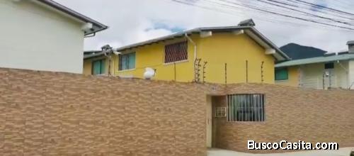 CASA EN ANTICRESIS SECTOR MITAD DEL MUNDO