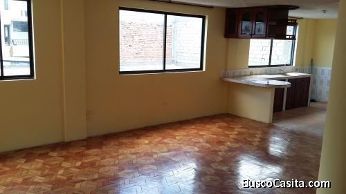 VENDO DEPARTAMENTOS AMPLIOS SUR DE QUITO CDLA LA GATAZO SECTOR COMERCIAL