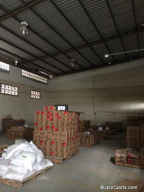 ALQUILER DE BODEGA 320 MTS2 AV. JUAN TANCA MARENGO DENTRO DE COMPLEJO 