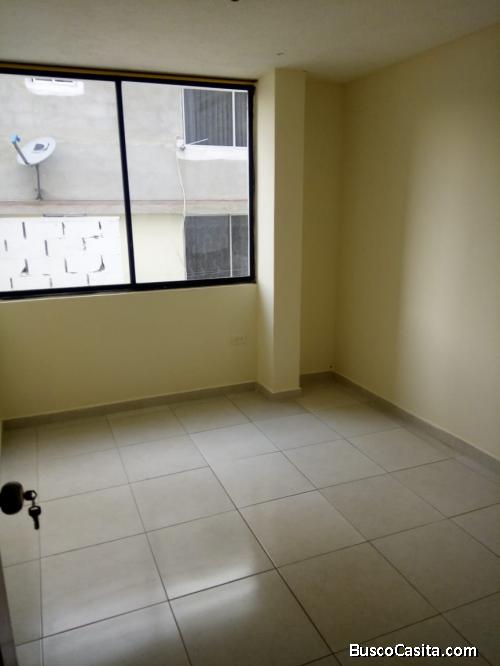 DEPARTAMENTO EN ARRIENDO 210 $ - NORTE DE QUITO - EL CONDADO - PRADOS