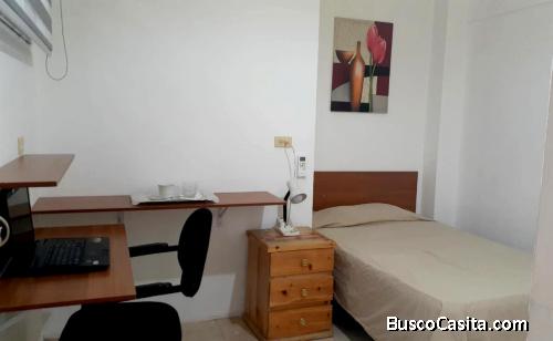 ALQUILO HABITACION EN URDESA