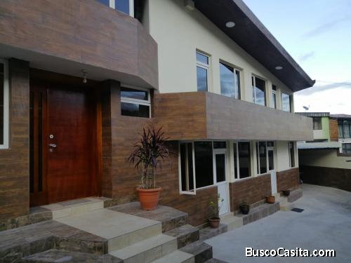 Se arrienda mini-suites con garaje