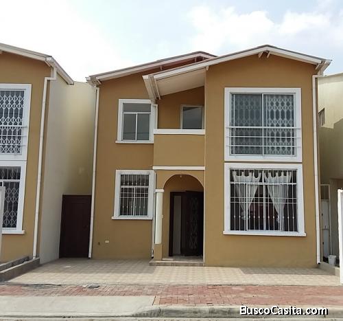 ALQUILO CASA DE 2 PLANTAS EN URB. JARDINES DEL RÍO (AUTOPISTA TERMINAL TERRESTRE - PASCUALES)