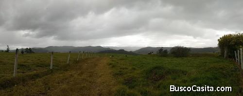 HERMOSO TERRENO EN ACTUCLOMA - TARQUI - AZUAY