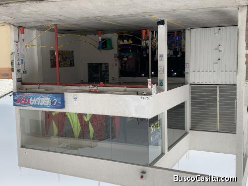 SE VENDE PROPIEDAD COMERCIAL AMBATO