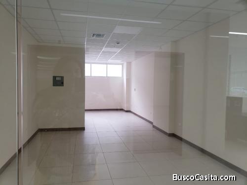 VENTA DE LOCAL COMERCIAL EN ZONA MEDICA, AV. FRANCISCO BOLOÑA 