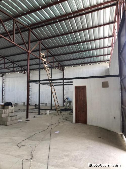 BODEGA - GALPÓN 600 MTS2 VÍA SAMBORONDÓN, PASANDO PEAJE