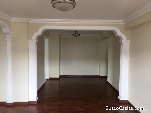 DPTO CERCA AL QUICENTRO TODO A LA MANO