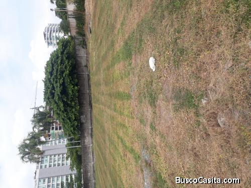 VENDO SOLAR EN MOCOLI - DUBAI