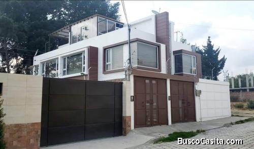 Hermosa y amplia casa con acabados de primera