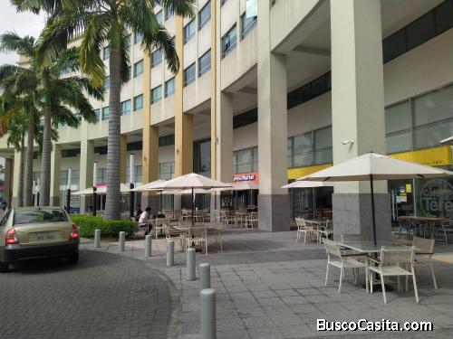 Arriendo oficina en centro empresarial colon