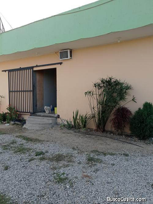 Hostal en sector Industrial 